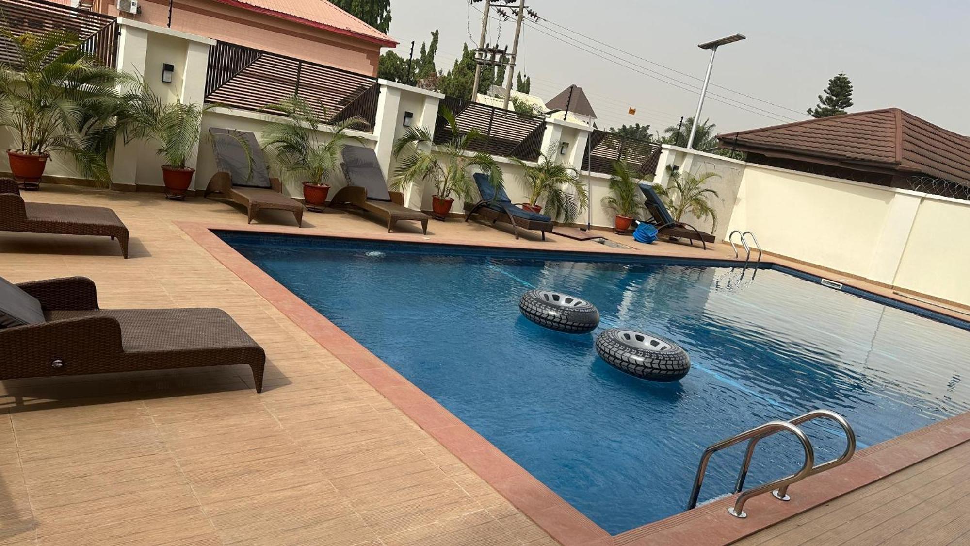 Stp Apartments Abuja Ngoại thất bức ảnh